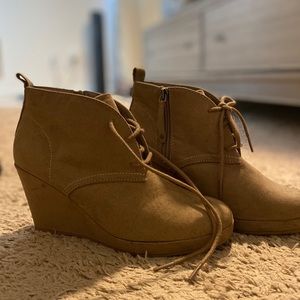 Ankle boots